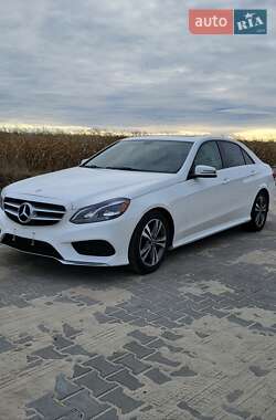 Седан Mercedes-Benz E-Class 2015 в Ровно