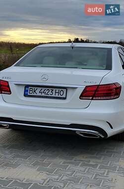 Седан Mercedes-Benz E-Class 2015 в 
