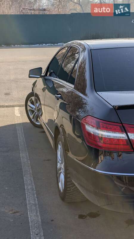 Седан Mercedes-Benz E-Class 2009 в Ивано-Франковске