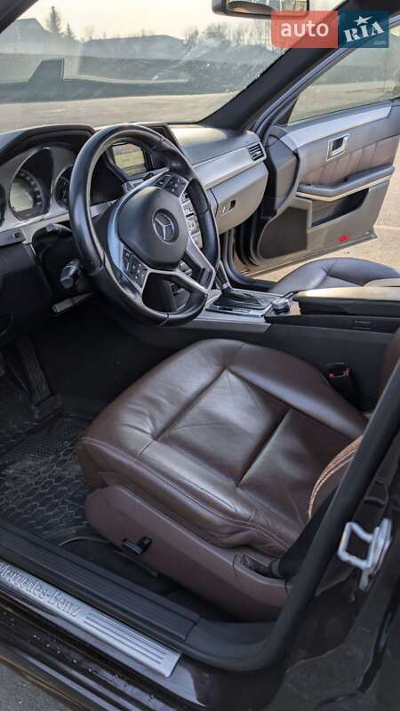 Седан Mercedes-Benz E-Class 2009 в Ивано-Франковске
