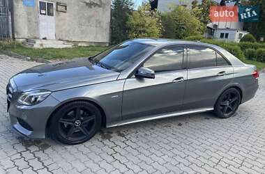 Седан Mercedes-Benz E-Class 2015 в Львові