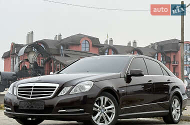 Седан Mercedes-Benz E-Class 2010 в Львові