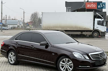 Седан Mercedes-Benz E-Class 2010 в Львові