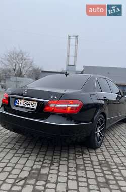 Седан Mercedes-Benz E-Class 2011 в 