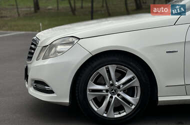 Універсал Mercedes-Benz E-Class 2011 в Києві