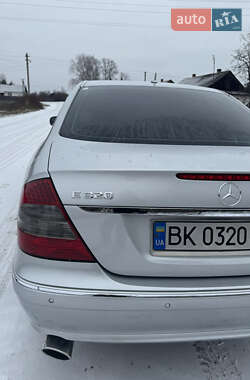 Седан Mercedes-Benz E-Class 2007 в Сарнах