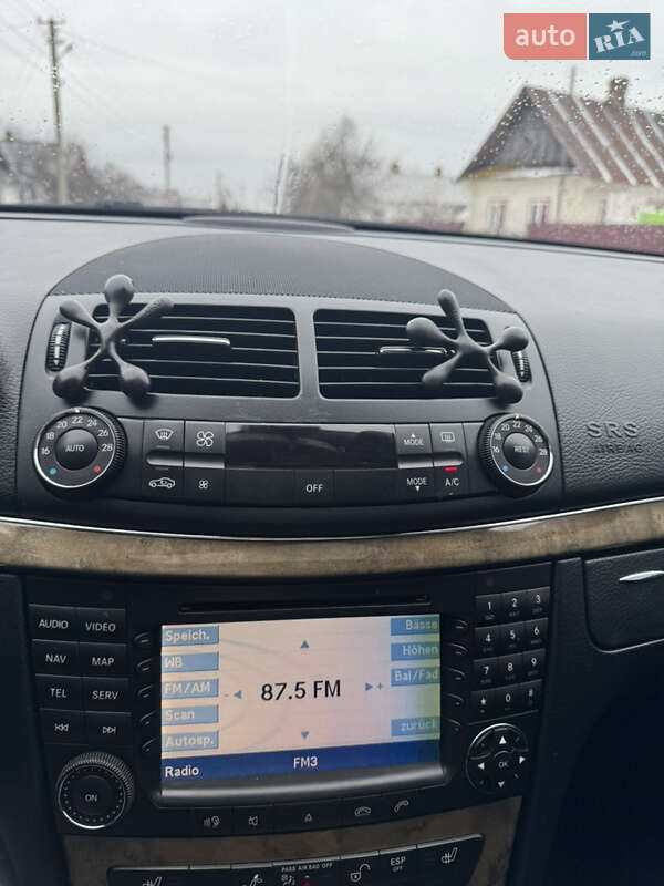 Седан Mercedes-Benz E-Class 2007 в Сарнах