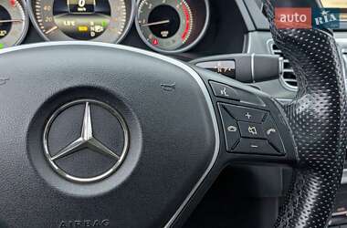 Седан Mercedes-Benz E-Class 2014 в Киеве