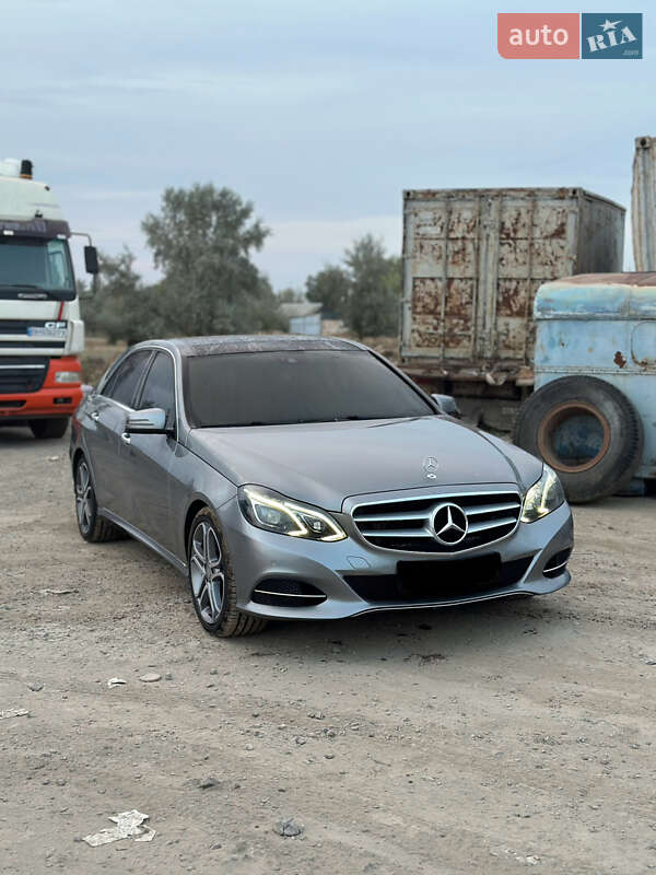 Седан Mercedes-Benz E-Class 2015 в Одесі