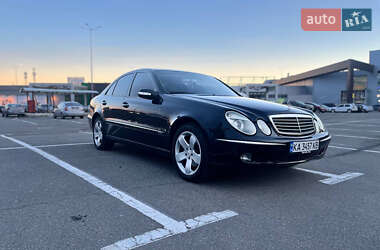 Седан Mercedes-Benz E-Class 2003 в Києві