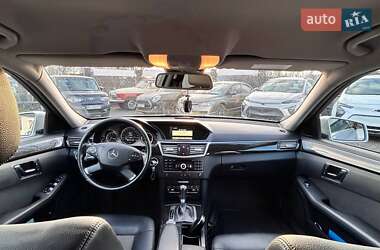 Седан Mercedes-Benz E-Class 2010 в 