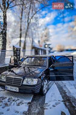 Седан Mercedes-Benz E-Class 1995 в Радивилове