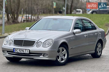 Седан Mercedes-Benz E-Class 2004 в Новояворовске