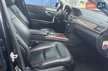 Седан Mercedes-Benz E-Class 2011 в Сарнах