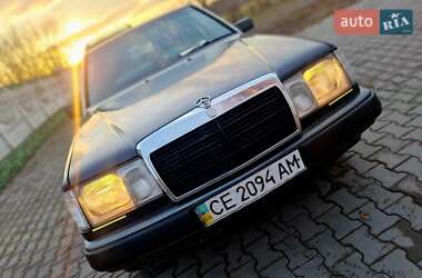 Седан Mercedes-Benz E-Class 1990 в Чернівцях