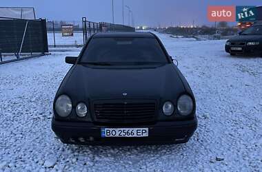 Седан Mercedes-Benz E-Class 1999 в Городку