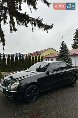 Седан Mercedes-Benz E-Class 2003 в Львові