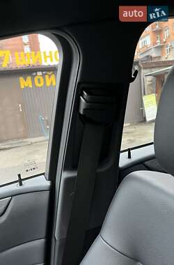Седан Mercedes-Benz E-Class 2013 в 