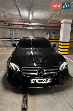 Седан Mercedes-Benz E-Class 2016 в 