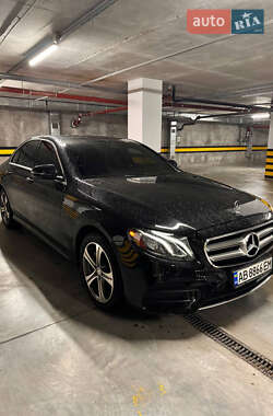 Седан Mercedes-Benz E-Class 2016 в 