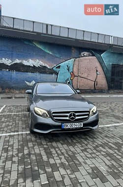 Седан Mercedes-Benz E-Class 2017 в Луцьку