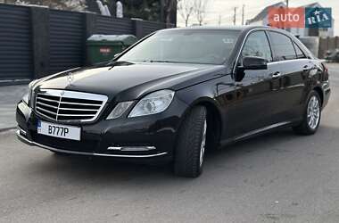 Седан Mercedes-Benz E-Class 2012 в Киеве