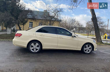 Седан Mercedes-Benz E-Class 2015 в Львове