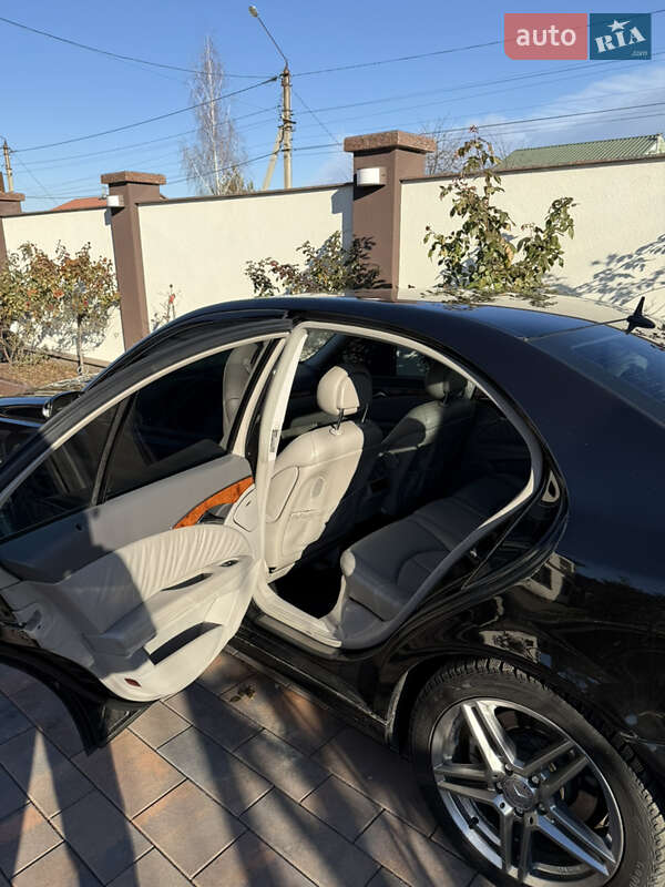 Седан Mercedes-Benz E-Class 2004 в Миколаєві