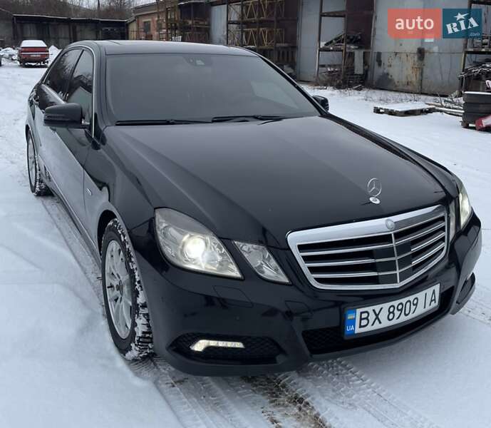 Седан Mercedes-Benz E-Class 2009 в Хмельницькому