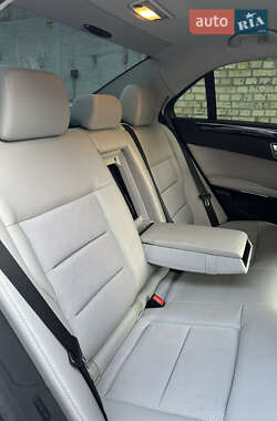Седан Mercedes-Benz E-Class 2011 в 