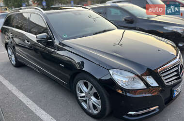 Универсал Mercedes-Benz E-Class 2011 в Львове