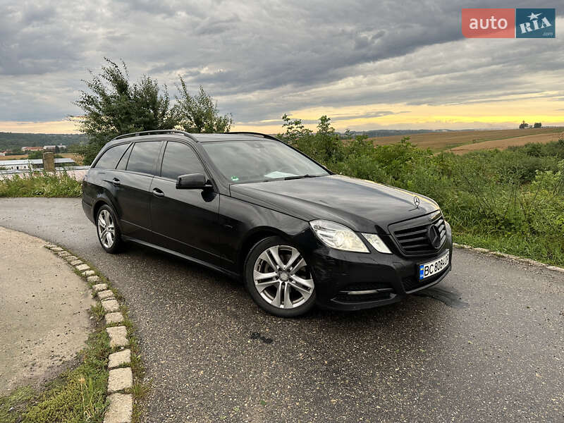 Универсал Mercedes-Benz E-Class 2011 в Львове