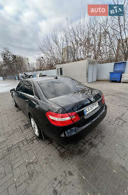 Седан Mercedes-Benz E-Class 2012 в Киеве