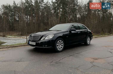 Седан Mercedes-Benz E-Class 2012 в Києві