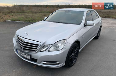 Седан Mercedes-Benz E-Class 2012 в Виннице