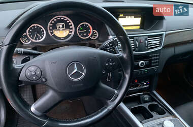 Седан Mercedes-Benz E-Class 2012 в Виннице