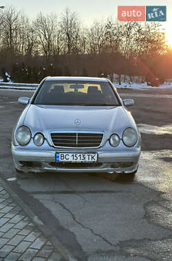 Седан Mercedes-Benz E-Class 2000 в Львові