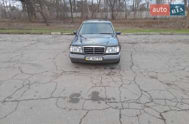 Седан Mercedes-Benz E-Class 1995 в 