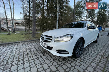 Седан Mercedes-Benz E-Class 2013 в Бориславе