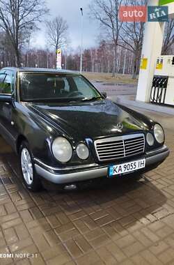 Седан Mercedes-Benz E-Class 1998 в Малині