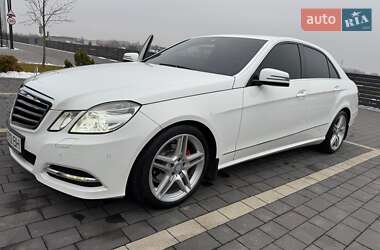 Седан Mercedes-Benz E-Class 2012 в Мукачевому