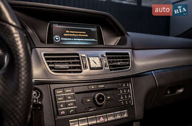 Седан Mercedes-Benz E-Class 2015 в 