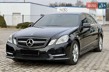 Седан Mercedes-Benz E-Class 2012 в Рівному