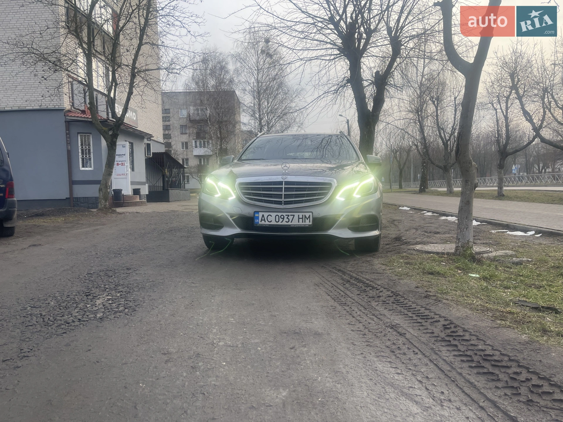 2013 Mercedes-Benz E-klasse - мініатюра 2