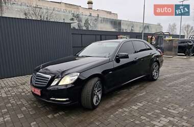 Седан Mercedes-Benz E-Class 2011 в Миргороді