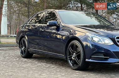 Седан Mercedes-Benz E-Class 2015 в 