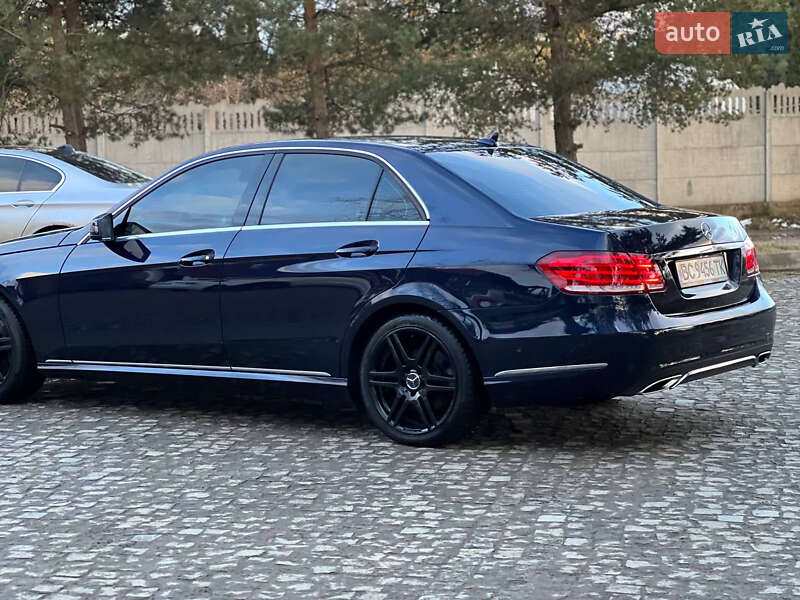 Седан Mercedes-Benz E-Class 2015 в Самборі