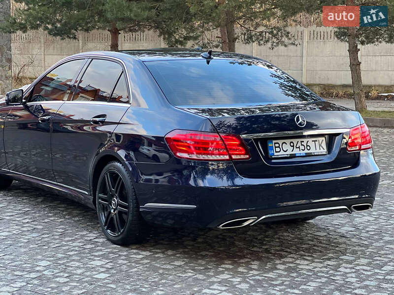 Седан Mercedes-Benz E-Class 2015 в Самборі