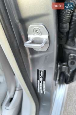 Седан Mercedes-Benz E-Class 2012 в 