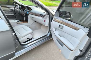 Седан Mercedes-Benz E-Class 2012 в 